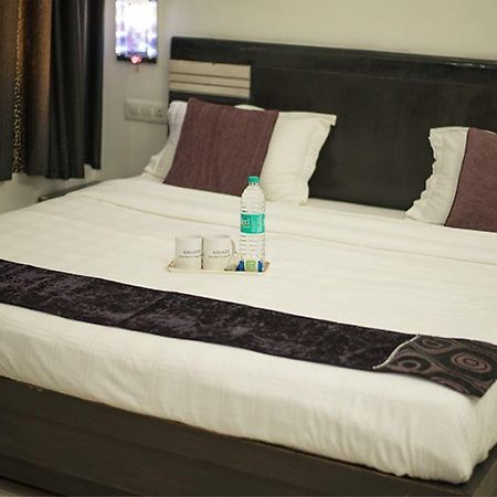 Aura Suites Gurgaon Ngoại thất bức ảnh